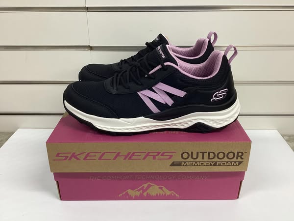 Skechers Women's Mesh Trail Sneaker Size 7.5