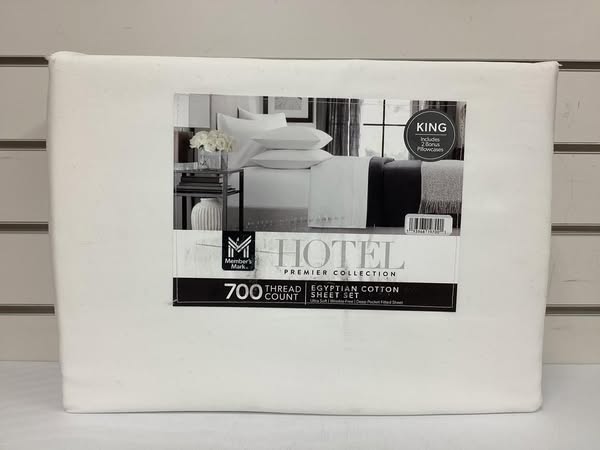 Member’s Mark Hotel Premier Collection 700-Thread-Count Solid Egyptian Cotton Sheet Set