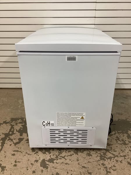 Frigidaire 10.3 Cu. ft. Chest Freezer, Garage Ready