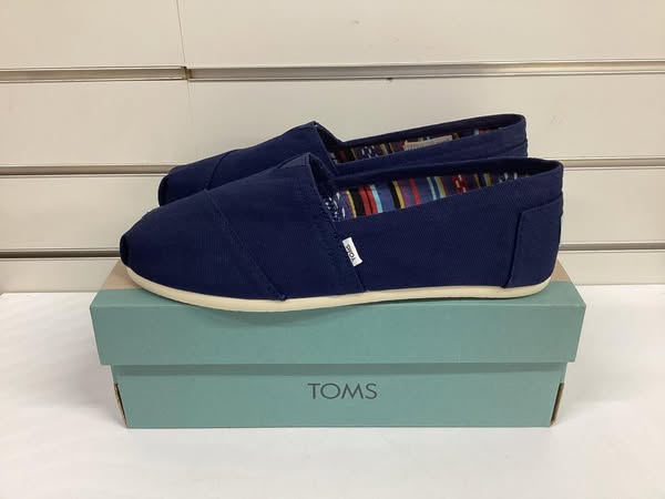 TOMS Women's Classic Canvas Shoe Size 9