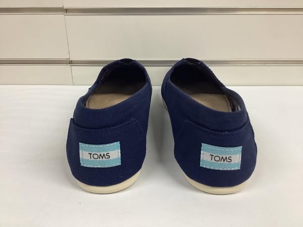 TOMS Women's Classic Canvas Shoe Size 9