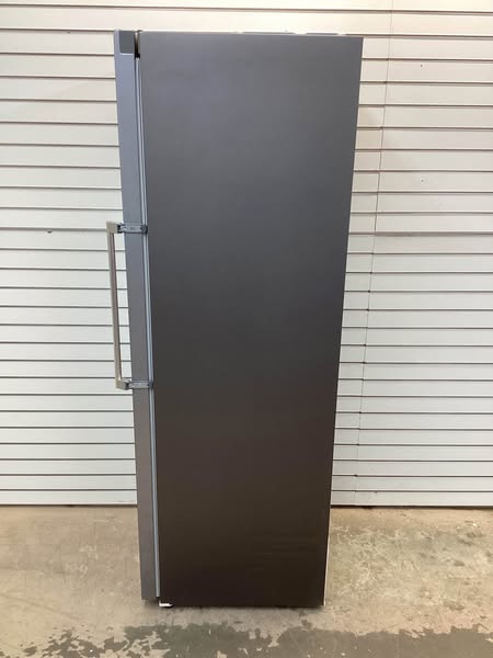 Samsung 11 cu. ft. Upright Flex Zone Convertible Refrigerator /Freezer
