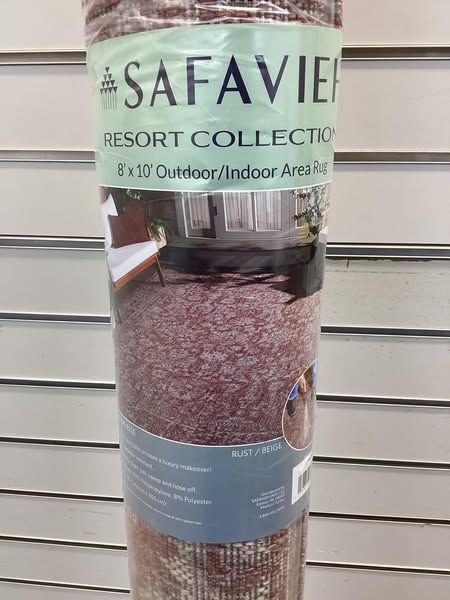 Safavieh Resort Indoor/Outdoor Rug Collection, 8' x 10'