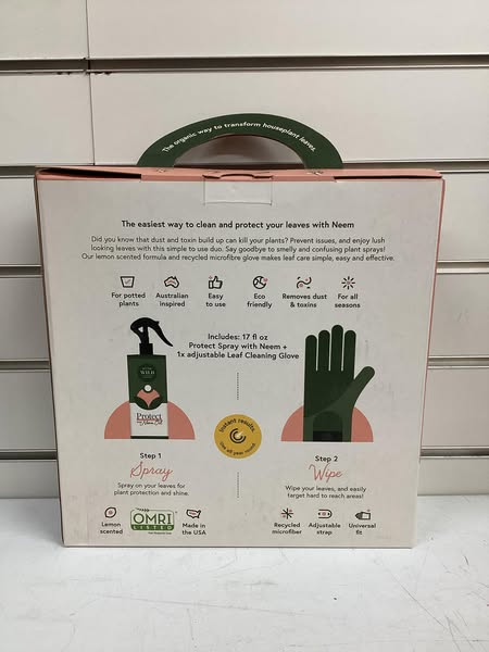 We the Wild Leaf Care Duo Protect Spray Kit with Glove