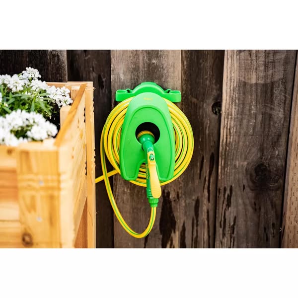 Miracle-Gro Aqua Tote Mini Hose Reel with Nozzle