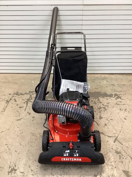 CRAFTSMAN 24.0-in 163-cc Chipper Shredder Lawn Vacuum
