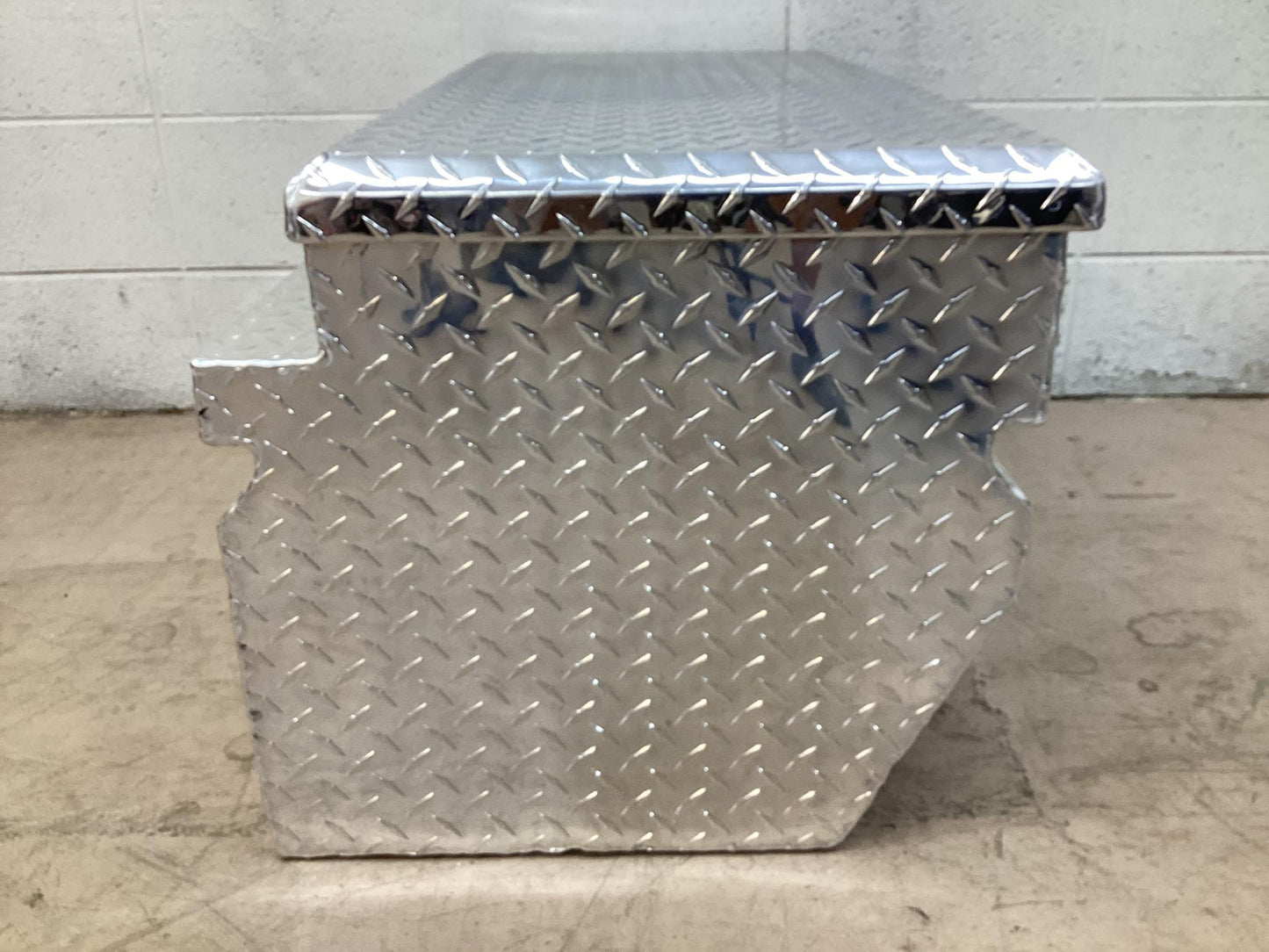 Aluminum Storage Chest Truck Box - Diamond Plate, 36 3/4in.L x 20 1/2in.W x 18 1/2in.H