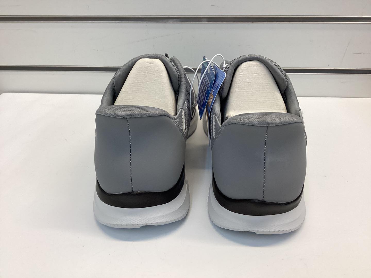 Skechers Men's Verse Hands Free Swift Fit Sneaker Size 10