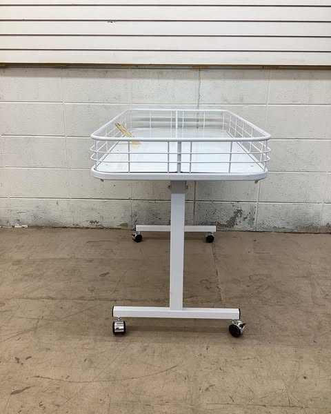 Econoco Folding Dump Table