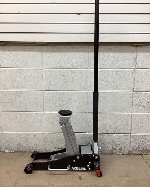 Blackline 2.5-Ton Hybrid Floor Jack — Aluminum/Steel