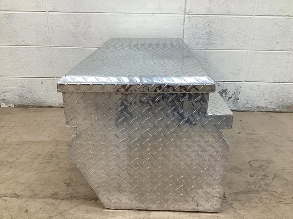 Aluminum Storage Chest Truck Box - Diamond Plate, 36 3/4in.L x 20 1/2in.W x 18 1/2in.H