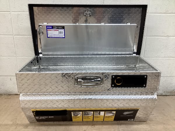 Aluminum Storage Chest Truck Box - Diamond Plate, 36 3/4in.L x 20 1/2in.W x 18 1/2in.H