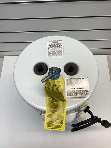 Richmond 2.5 Gallon Electric Water Heater - Lightly Used