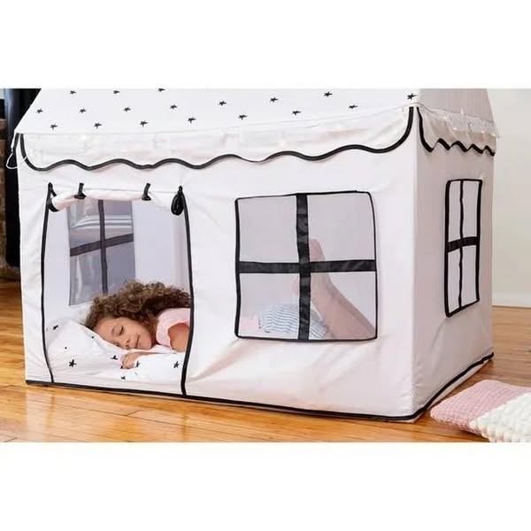 Chuckle & Roar Light-up Cozy Fort