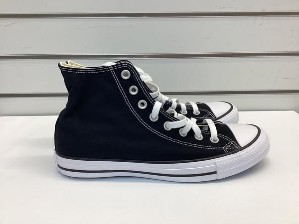 Converse Chuck Taylor All Star Canvas Unisex High Top Sneaker 8M/10W