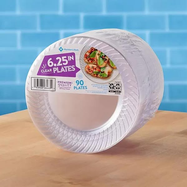 Member's Mark Clear Plastic Plates, 6.25" 90 ct.