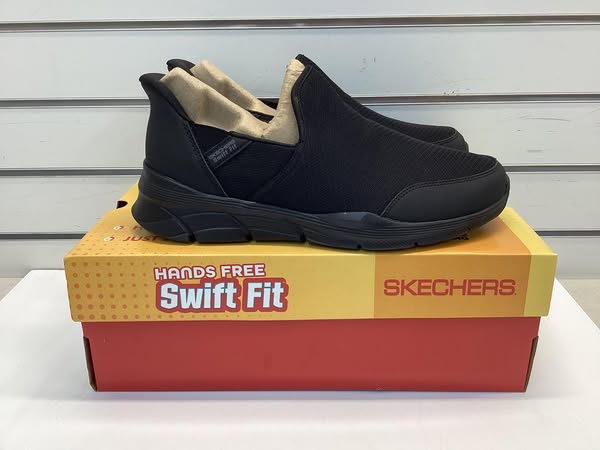 Skechers Men's Equalizer Hands Free Swift Fit Slip-On Sneaker Size 8.5