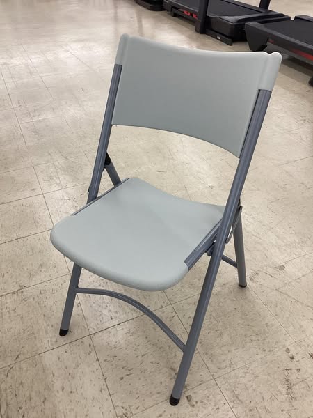 Hampden Furnishings Baldwin Collection 48" Blow Molded Plastic Round Folding Table with 4 Resin Folding Chairs