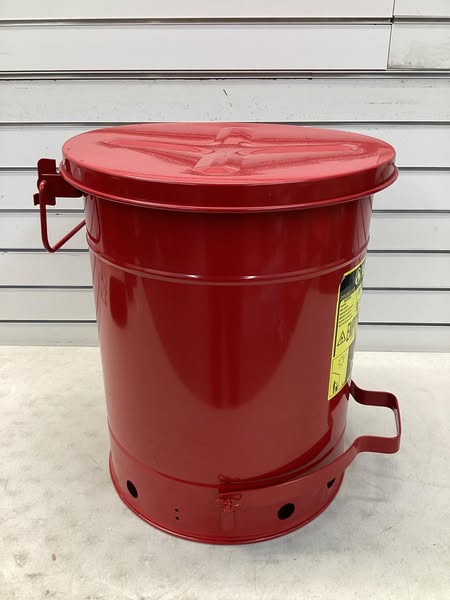Justrite 10 Gallon, Oily Waste Can, Hands-Free, Self-Closing Cover Lightly Used
