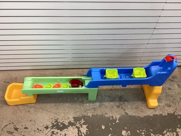 Simplay3 Rushing River Falls Water Play Table for Child 2 Years and up