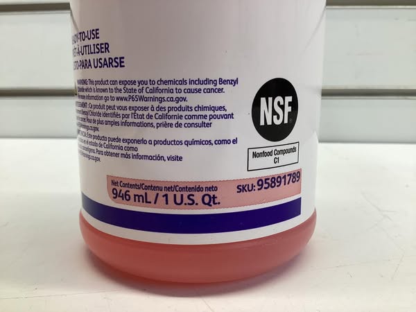 Diversey 32 oz. Fresh Pine Scent Spitfire Power All-Purpose Cleaner Liquid Spray Bottle