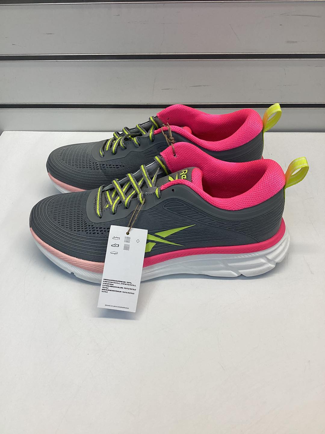 Reebok Women's Road Strider Running Shoe Size 10