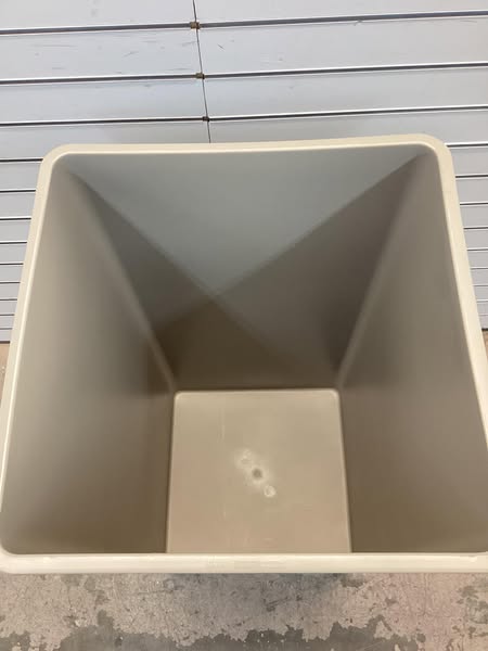 RUBBERMAID COMMERCIAL 50 gal Square Trash Can, 19 1/2 in Dia, Open Top