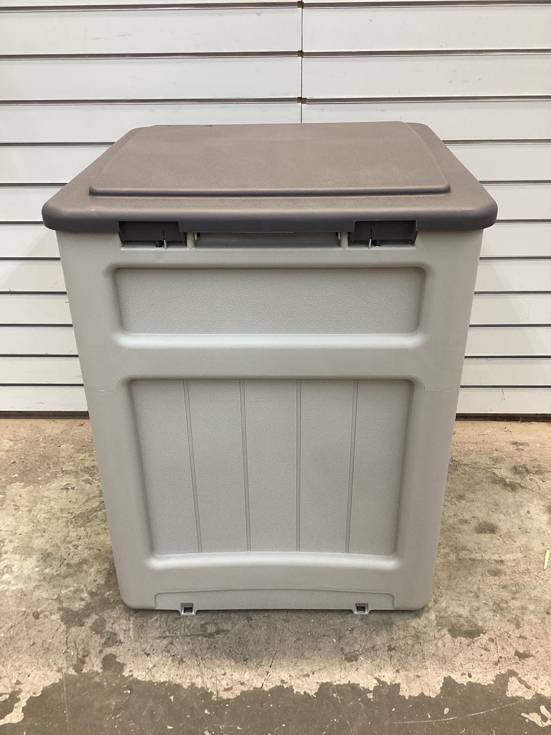SUNCAST 21 in L x 26 in W x 27 1/2 in H Hose Hideaway Reel for 225 ft L x 5/8 in I.D., Resin, Taupe