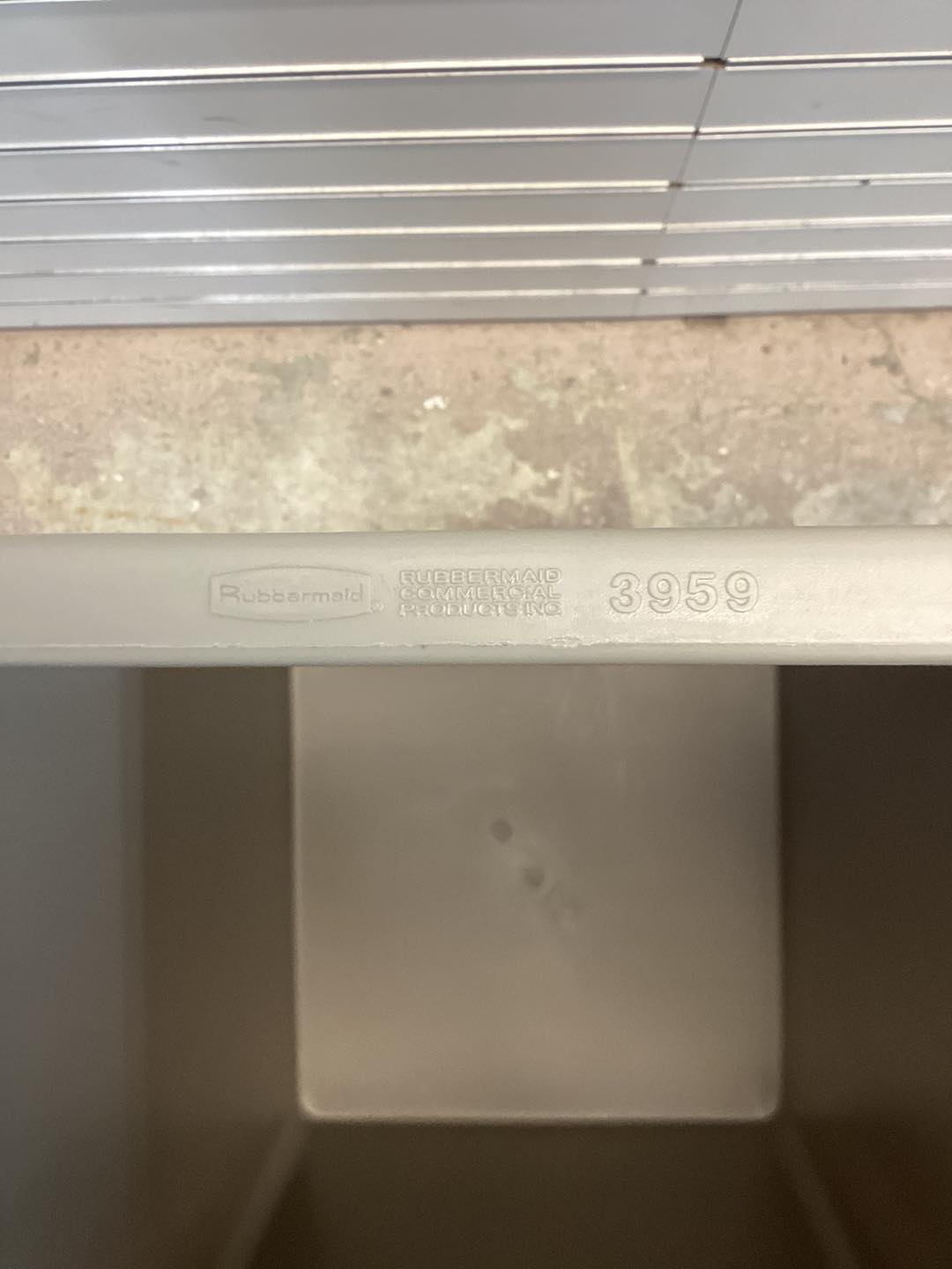 RUBBERMAID COMMERCIAL 50 gal Square Trash Can, 19 1/2 in Dia, Open Top