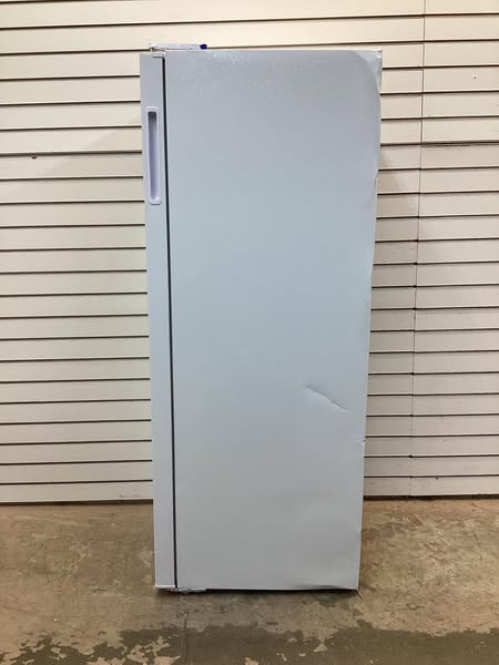 Hamilton Beach 6.8 cu. ft Manual Defrost Upright Convertible Freezer/Refrigerator in White