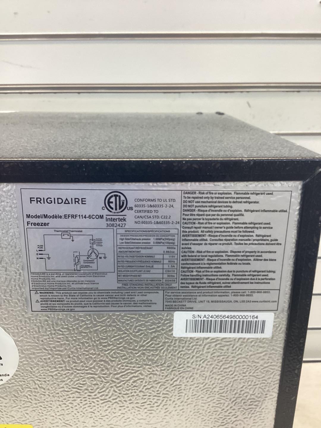 Frigidaire 1.1 cu. ft. Upright Freezer with Manual Defrost in Platinum