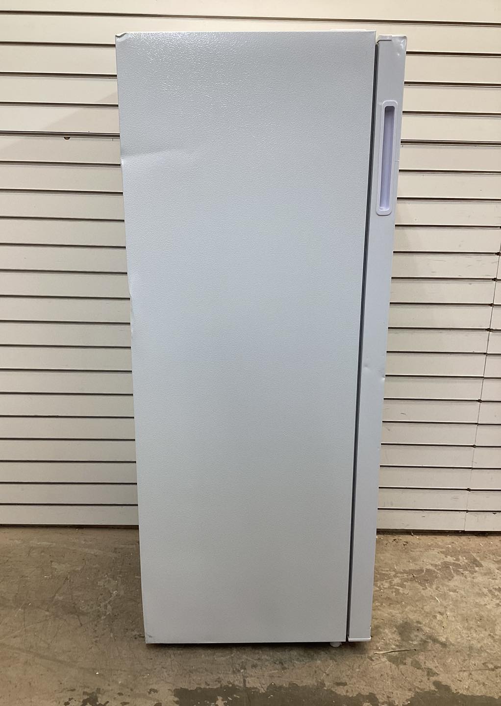 Hamilton Beach 6.8 cu. ft Manual Defrost Upright Convertible Freezer/Refrigerator in White