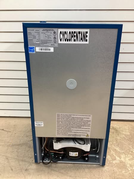 Frigidaire 19 in. 3.2 cu. ft. 2 Door Retro Mini Refrigerator