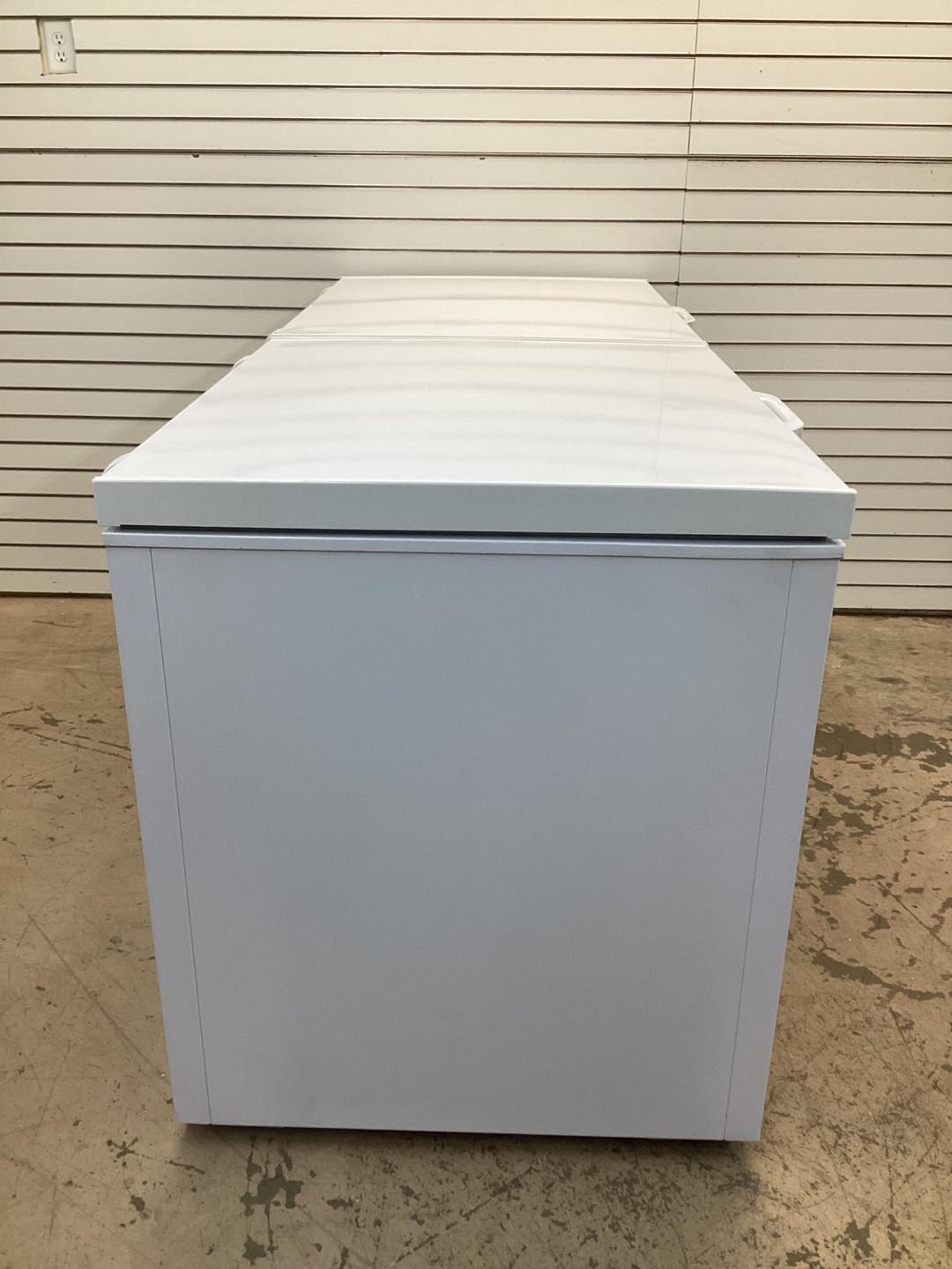 Hamilton Beach 82 in 30 cu. ft. Manual Defrost Dual Door Chest Freezer