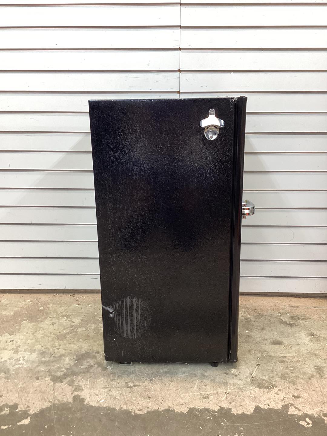 Frigidaire 3.2 Cu. ft. Retro Compact Refrigerator with Side Bottle Opener, Black