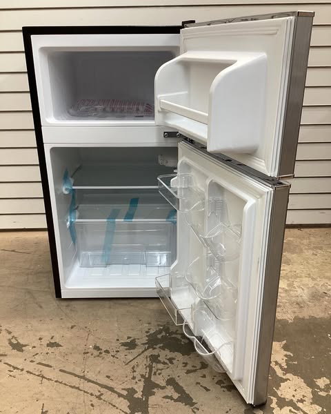 Frigidaire 3.2 cu. ft. Retro 2-Door Mini Refrigerator in Platinum Design with Top Freezer
