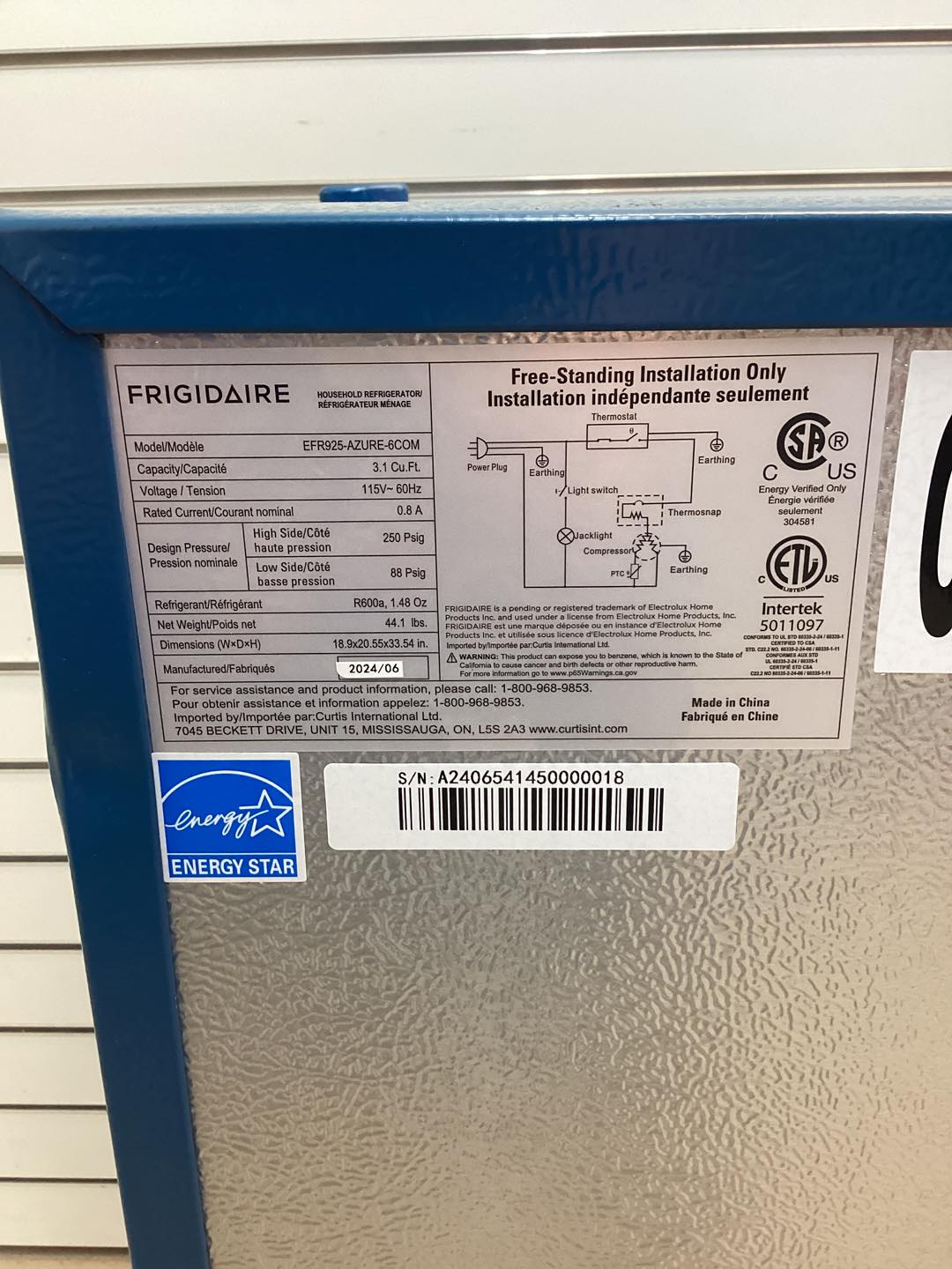 Frigidaire 19 in. 3.2 cu. ft. 2 Door Retro Mini Refrigerator