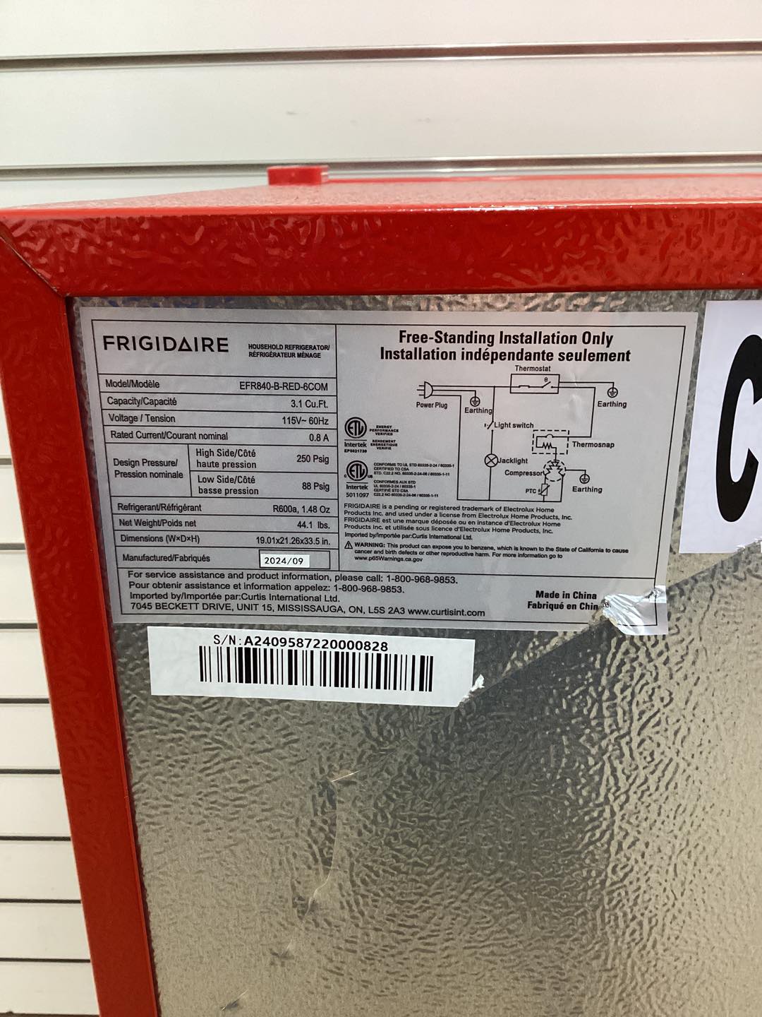 Frigidaire 3.1 cu. ft. 2 Door Retro Mini Fridge in Red
