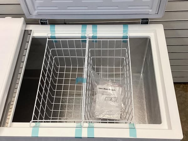 Hamilton Beach 66.3 in. 17 cu. ft. Manual Defrost Chest Freezer in White