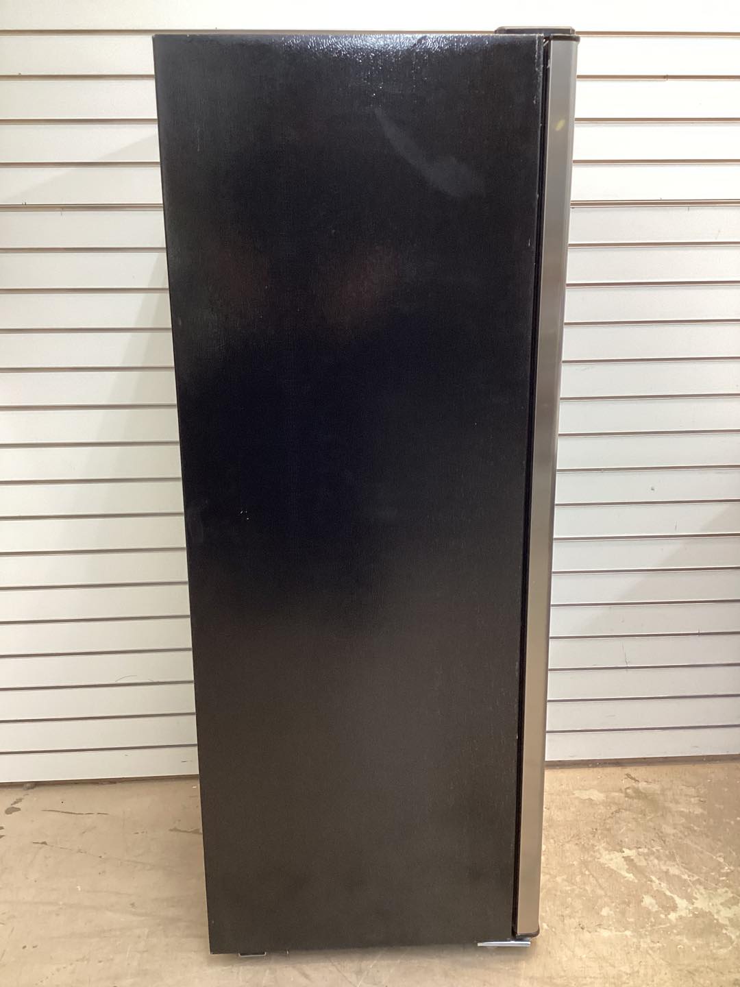 Frigidaire Gallery 7 cu. ft. Upright Convertible Fridge/Freezer