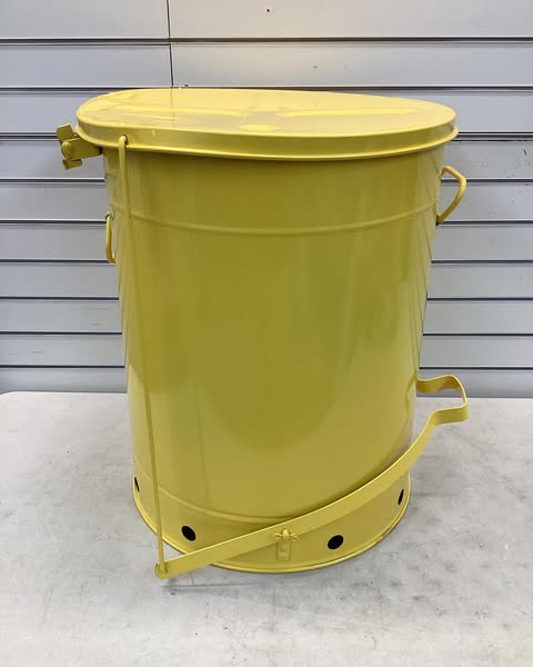 JUSTRITE Oily Waste Can: 21 gal Capacity