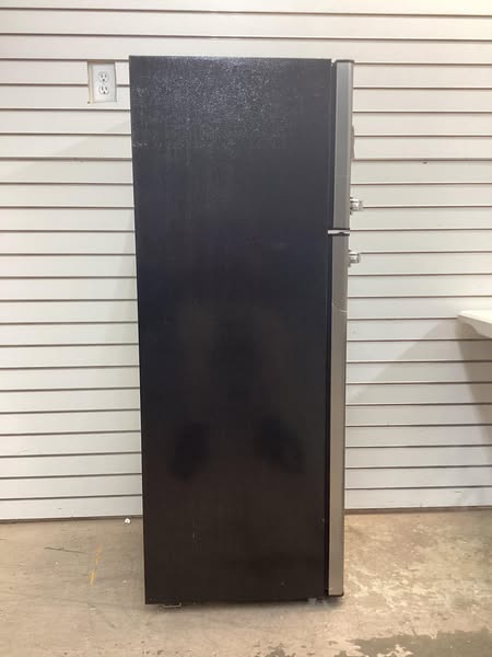 Frigidaire 7.5 cu. ft. Mini Refrigerator in Platinum with Top Freezer