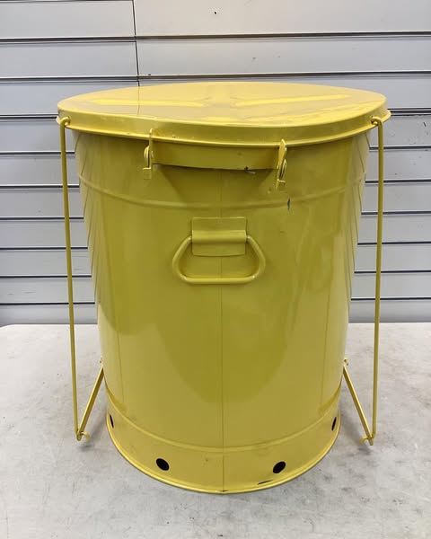 JUSTRITE Oily Waste Can: 21 gal Capacity