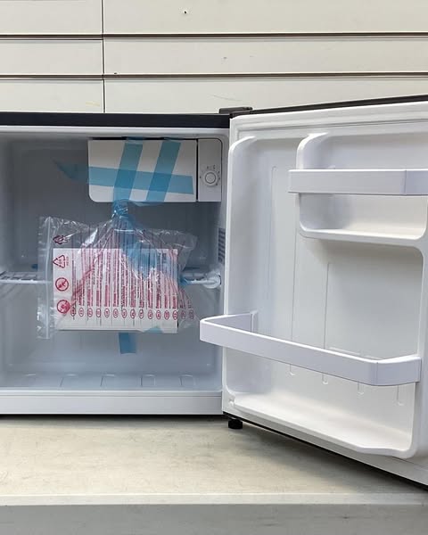 Frigidaire 17.5 in. 1.6 cu. ft. Mini Refrigerator in Grey