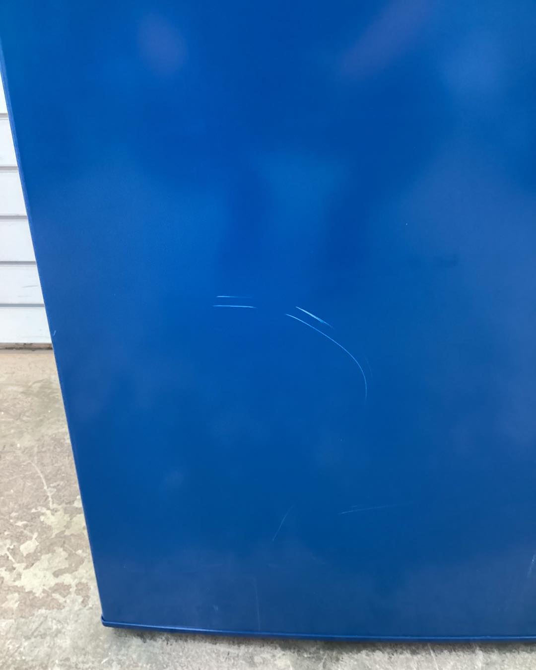 Frigidaire 21.5 in. 7.5 cu. ft. Mini Refrigerator with Top Freezer and Chrome Handles in Blue
