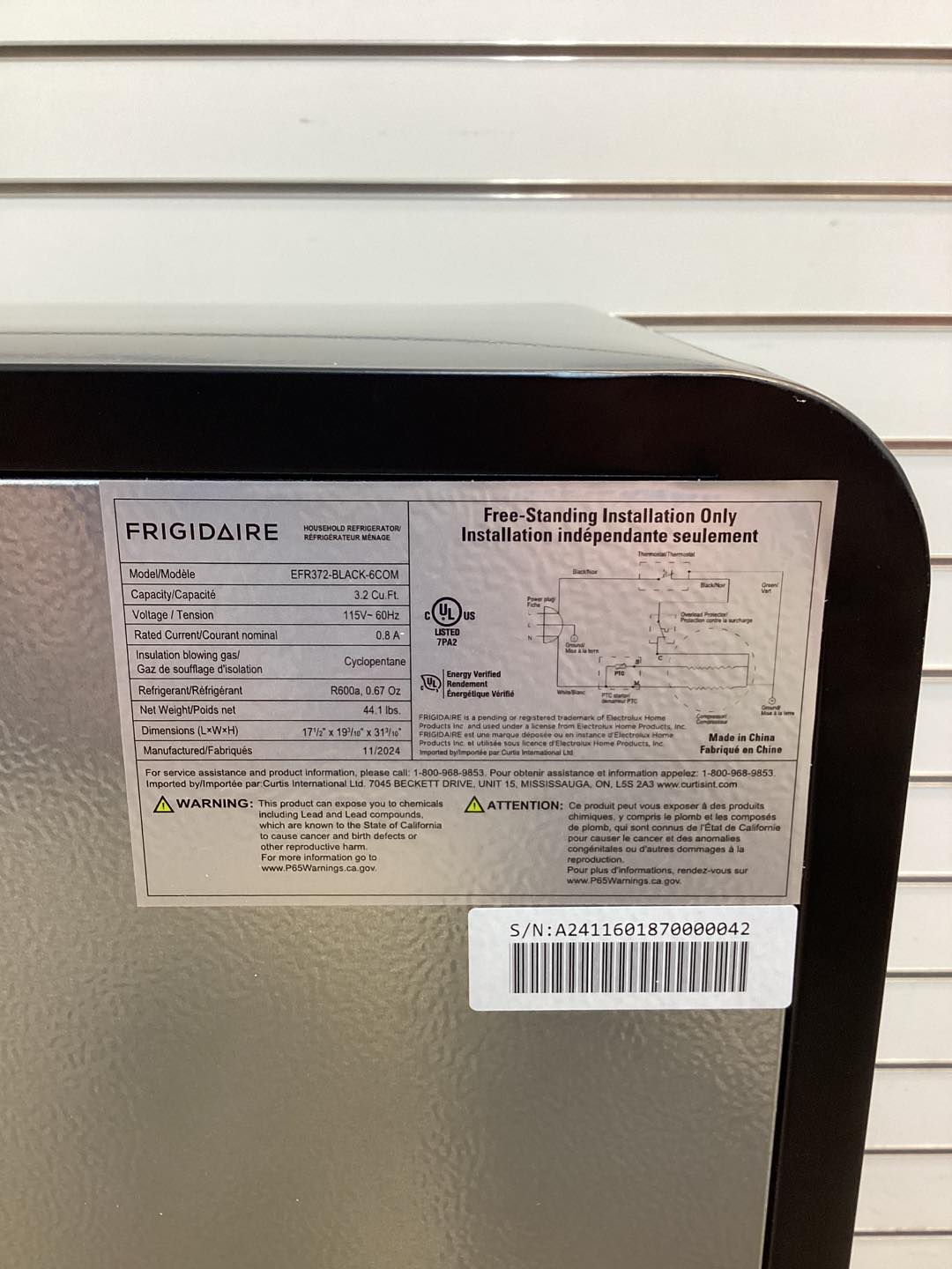 Frigidaire Retro Compact Refrigerator with Chiller, 3.2 cu ft