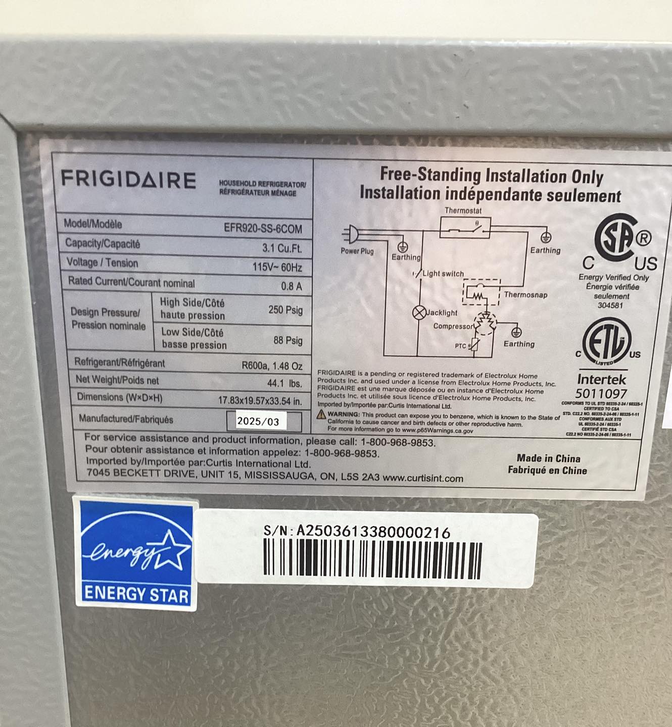 Frigidaire 3.2-cu ft Mini Fridge with Freezer