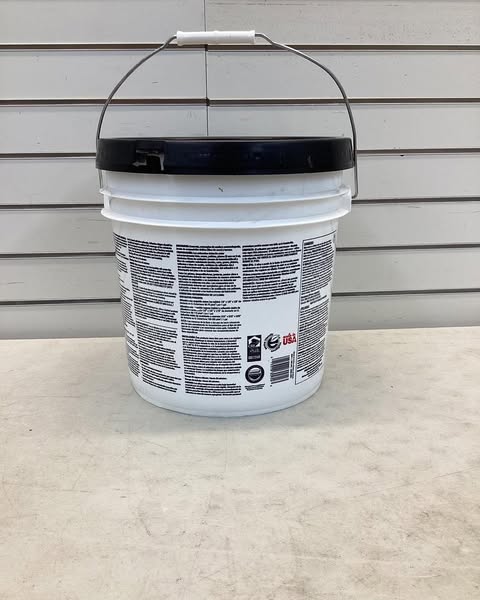 ROBERTS Beige 4 Gal. (16 qt.) High Performance Carpet Floor Adhesive