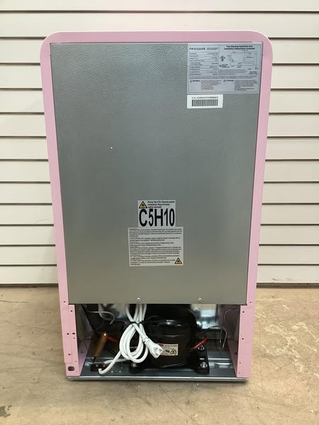 Frigidaire 3.2 cu. ft. Mini Retro Fridge in Pink with Freezer