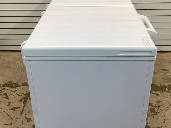 Hamilton Beach 66.3 in. 17 cu. ft. Manual Defrost Chest Freezer in White